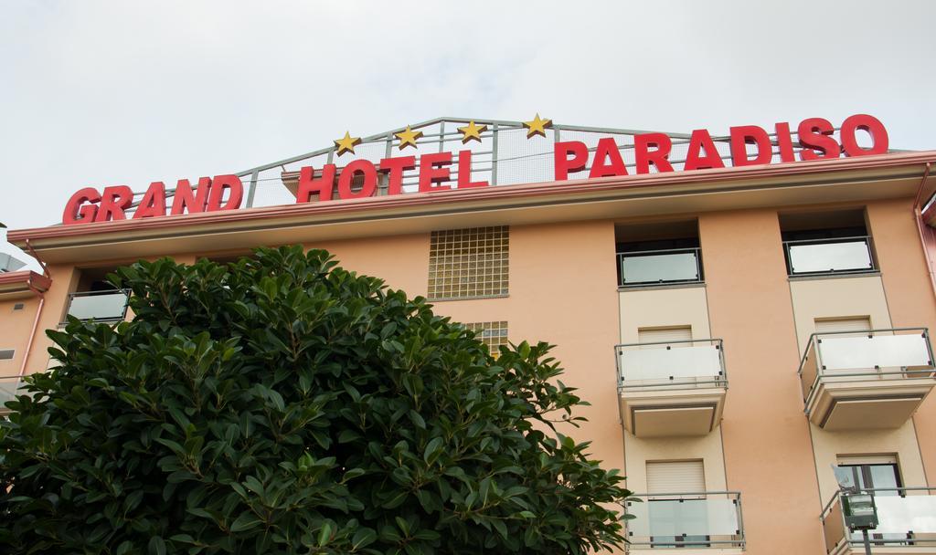 Grand Hotel Paradiso كاتانزارو المظهر الخارجي الصورة