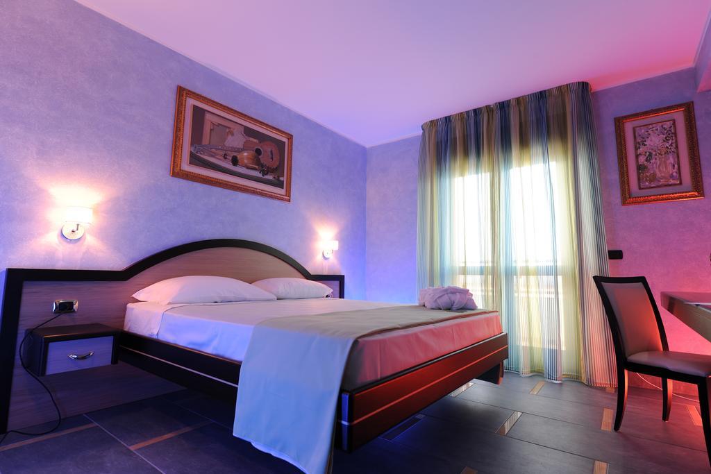 Grand Hotel Paradiso كاتانزارو المظهر الخارجي الصورة